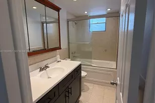 2940 NE 203rd St, Aventura, FL 33180 - Photo 5