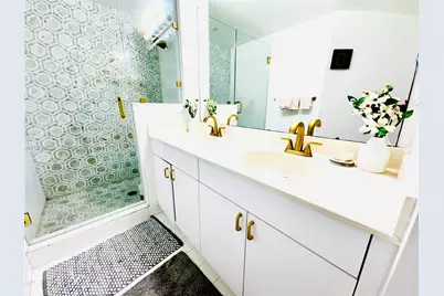 17150 N Bay Rd #2412, Sunny Isles Beach, FL 33160 - Photo 9