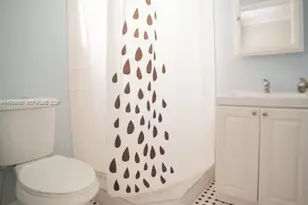 53 NE 49th St, Miami, FL 33137 - Photo 3