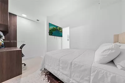 60 SW 13th St #2422, Miami, FL 33130 - Photo 13