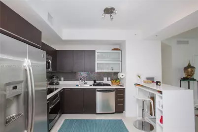 90 SW 3rd St #2402, Miami, FL 33130 - Photo 7