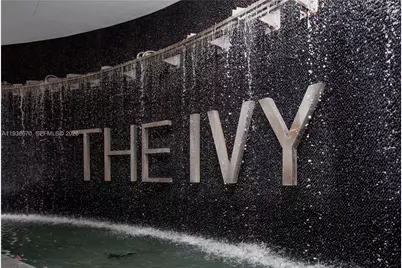 90 SW 3rd St #2402, Miami, FL 33130 - Photo 3