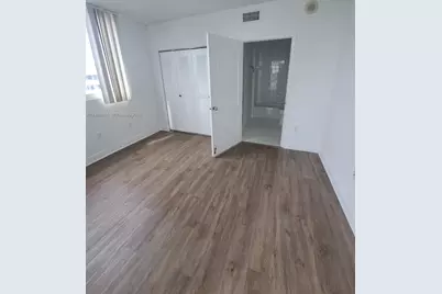 5091 NW 7th St #1015, Miami, FL 33126 - Photo 7