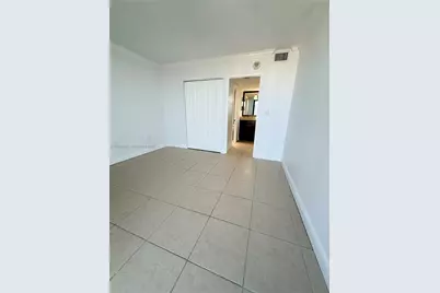 3701 N Country Club Dr #1901, Aventura, FL 33180 - Photo 19