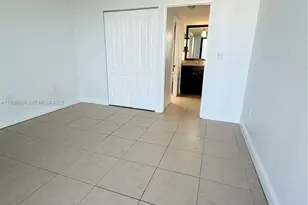 3701 N Country Club Dr, Aventura, FL 33180 - Photo 19
