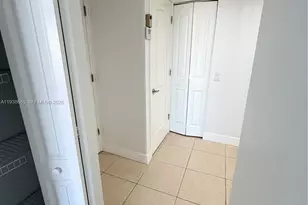 3701 N Country Club Dr, Aventura, FL 33180 - Photo 21