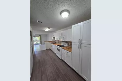 2050 Oleander Blvd #9-206, Fort Pierce, FL 34950 - Photo 7