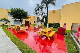 9311 SW 4th St, Miami, FL 33174 - Photo 19