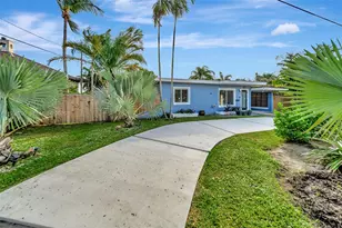 2304 SE 13th Ct, Pompano Beach, FL 33062 - Photo 5