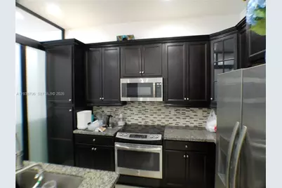 3308 W 95th Ter, Hialeah, FL 33018 - Photo 7