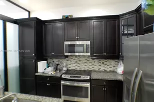 3308 W 95th Terrace, Hialeah, FL 33018 - Photo 7