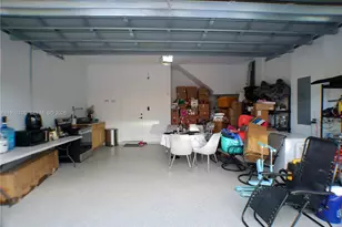 3308 W 95th Terrace, Hialeah, FL 33018 - Photo 15