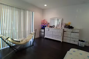 3308 W 95th Terrace, Hialeah, FL 33018 - Photo 27