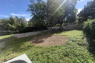 58 NE 117th St, Miami, FL 33161 - Photo 29