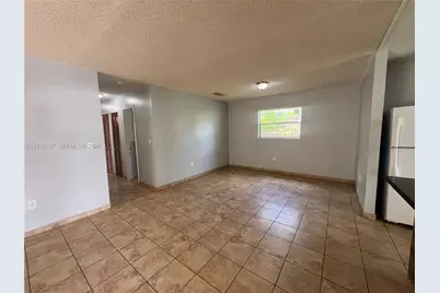 58 NE 117th St, Miami, FL 33161 - Photo 9