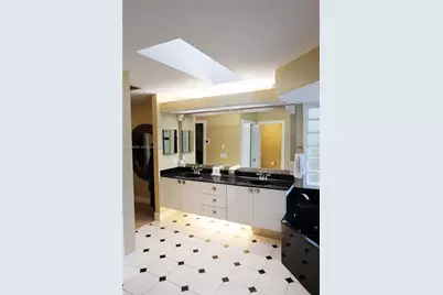 7802 N 155th Pl N, Palm Beach Gardens, FL 33418 - Photo 27