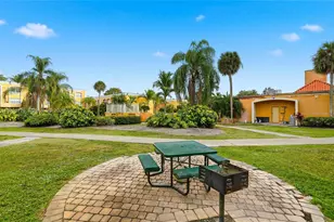 18101 NW 68th Ave, Hialeah, FL 33015 - Photo 15