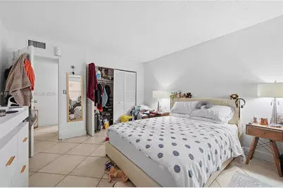 18101 NW 68th Ave #B105, Hialeah, FL 33015 - Photo 7