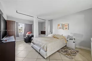 18101 NW 68th Ave, Hialeah, FL 33015 - Photo 9