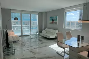 55 SE 6th St, Miami, FL 33131 - Photo 27