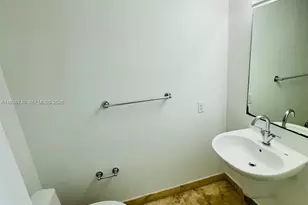 41 SE 5th St, Miami, FL 33131 - Photo 15