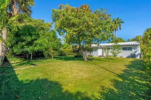 1522 NE 148th St, Miami, FL 33161 - Photo 17