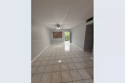 7505 SW 82nd St #314, Miami, FL 33143 - Photo 3