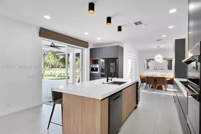 1176 Cedar Falls Dr, Weston, FL 33327 - Photo 13