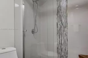 20367 W Country Club Dr, Aventura, FL 33180 - Photo 15