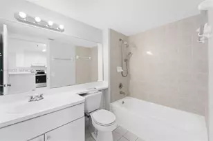 2642 Collins Ave, Miami Beach, FL 33140 - Photo 7