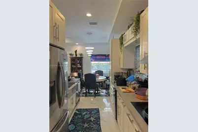 8320 SW 12th Street, Pembroke Pines, FL 33025 - Photo 17