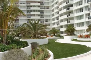 100 Lincoln Rd, Miami Beach, FL 33139 - Photo 35