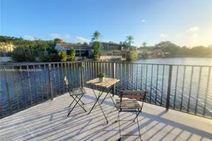 8350 Dundee, Miami Lakes, FL 33016 - Photo 1