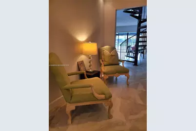 8350 Dundee, Miami Lakes, FL 33016 - Photo 9