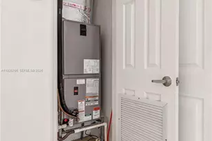 43 Glen Royal Pkwy, Miami, FL 33125 - Photo 17