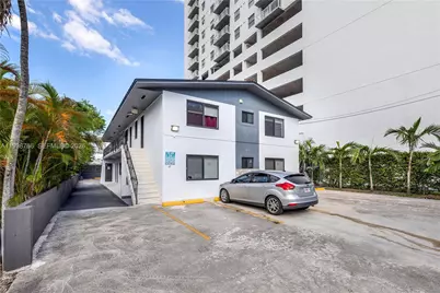 43 Glen Royal Pkwy #2, Miami, FL 33125 - Photo 1