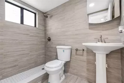 43 Glen Royal Pkwy #2, Miami, FL 33125 - Photo 13