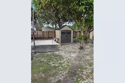 17 E 50th Pl, Hialeah, FL 33013 - Photo 37