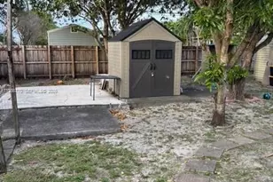 17 E 50th Pl, Hialeah, FL 33013 - Photo 37