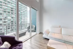 60 SW 13th St, Miami, FL 33130 - Photo 13