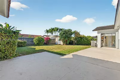 1136 SW 139th Pl, Miami, FL 33184 - Photo 39