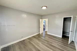 6940 Bay Dr, Miami Beach, FL 33141 - Photo 9