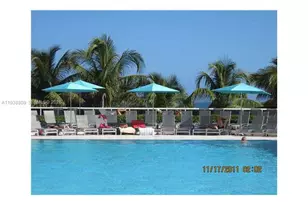 100 Lincoln Rd, Miami Beach, FL 33139 - Photo 23