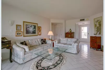 3959 Via Poinciana #605, Lake Worth, FL 33467 - Photo 9