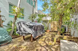 734 Michigan Ave, Miami Beach, FL 33139 - Photo 23