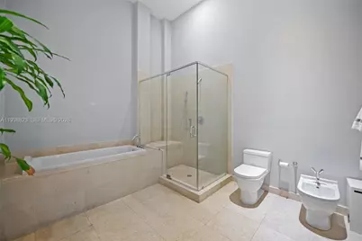 495 Brickell Ave #2204, Miami, FL 33131 - Photo 27