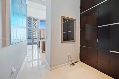 495 Brickell Ave #2204, Miami, FL 33131 - Photo 3