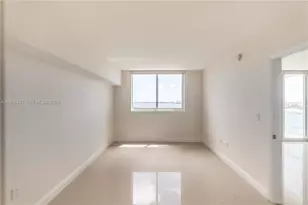 1800 N Bayshore Dr, Miami, FL 33132 - Photo 11