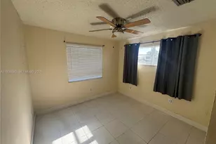9957 W Elm Ln, Miramar, FL 33025 - Photo 15