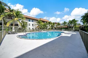 7483 SW 82nd St, Miami, FL 33143 - Photo 13